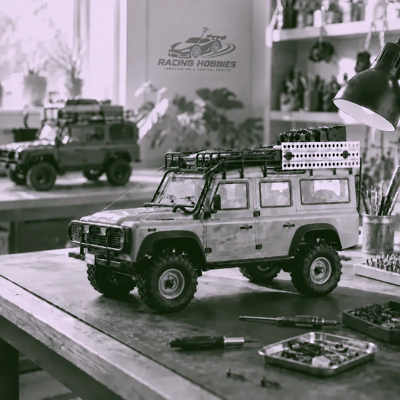 Mesa de trabajo de Racing Hobbies con un auto RC y herramientas